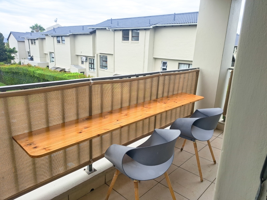 2 Bedroom Property for Sale in Bowtie Western Cape